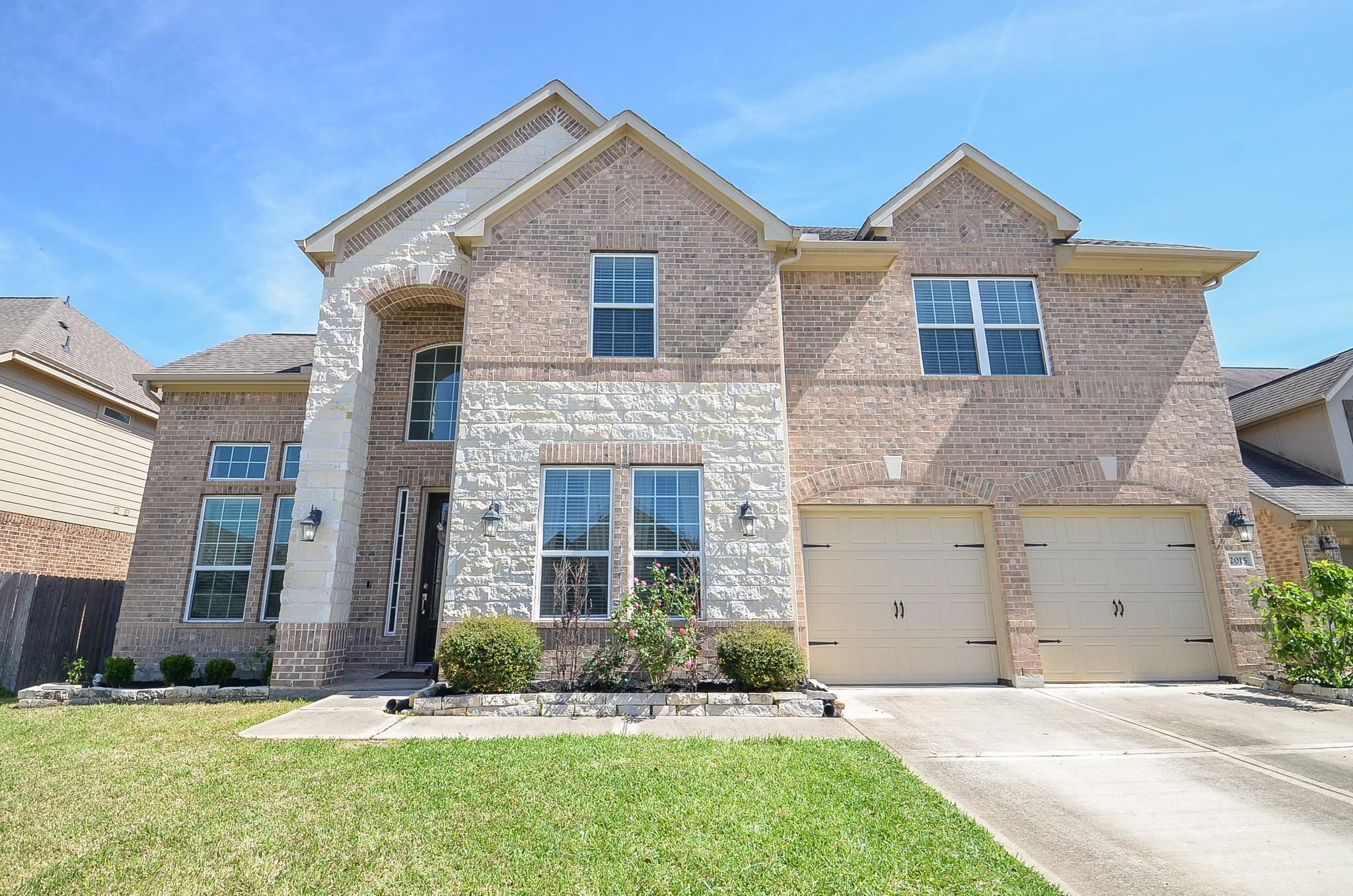 2015 Hampton Breeze Lane