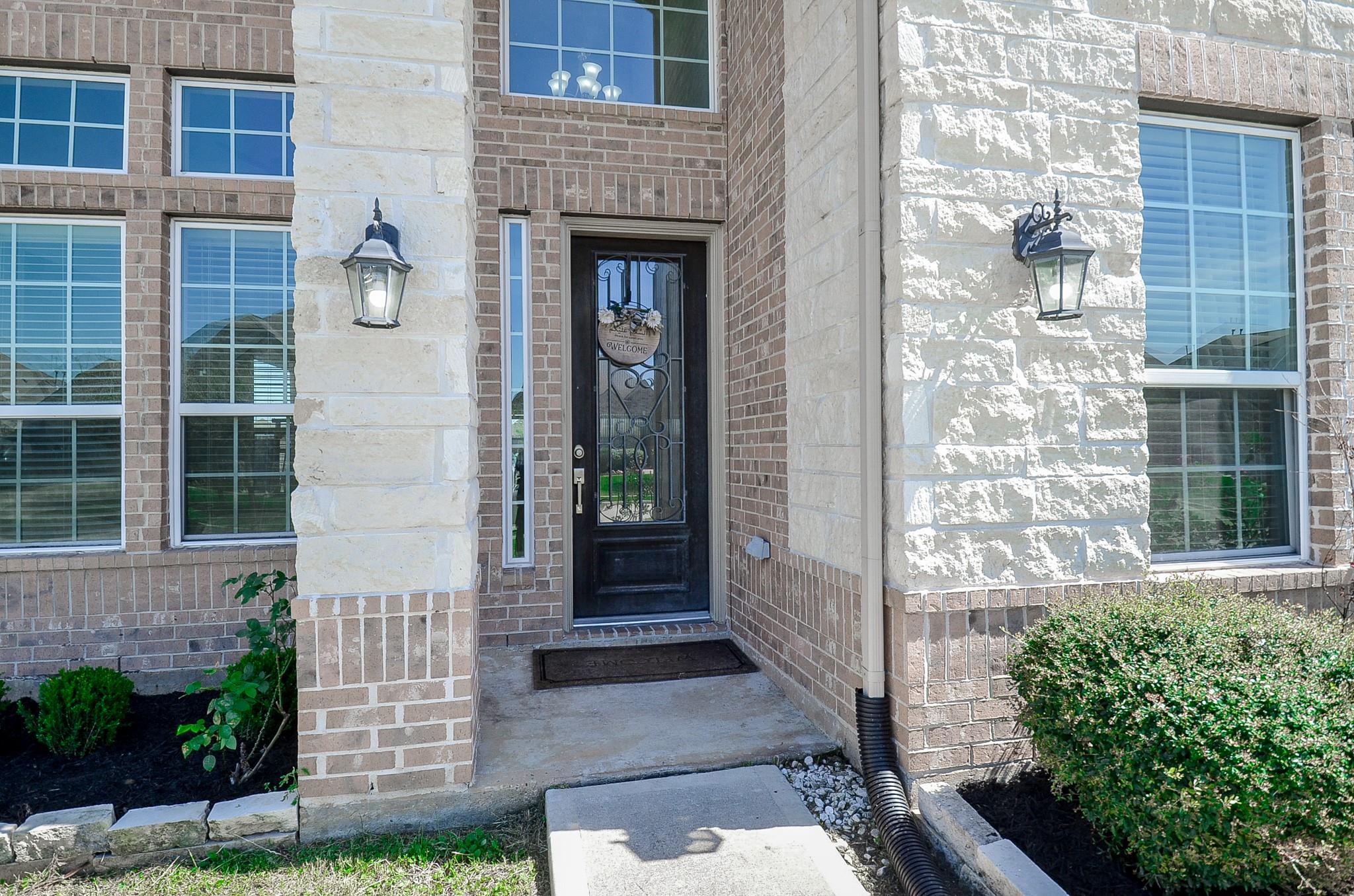 2015 Hampton Breeze Lane