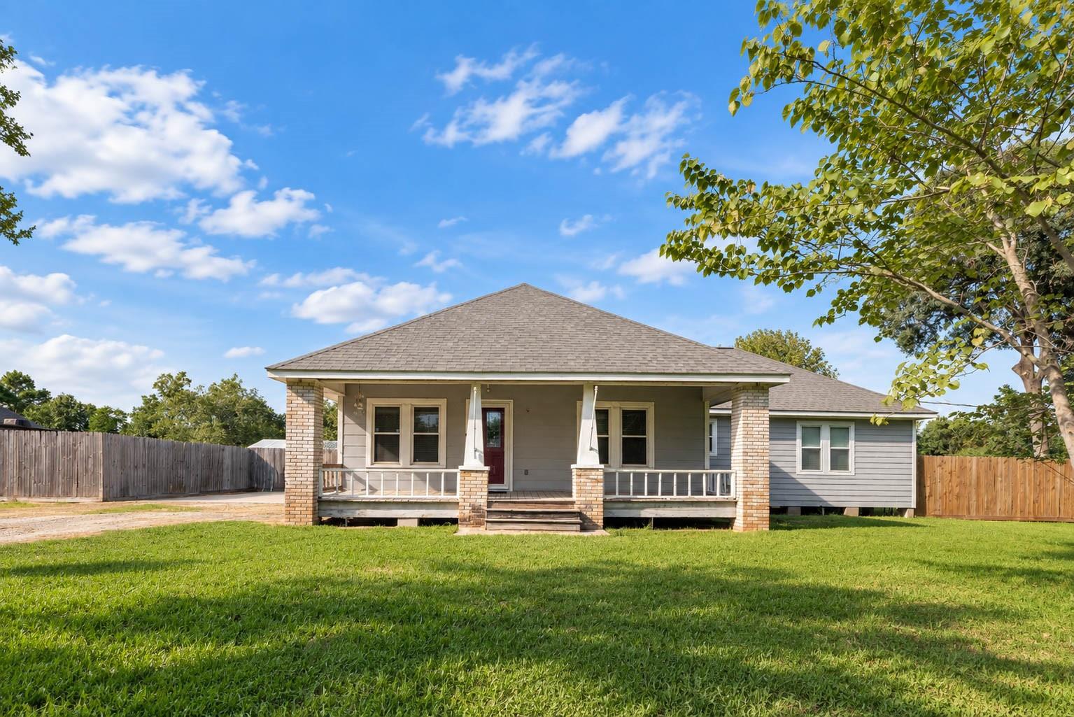 112 Wood Avenue