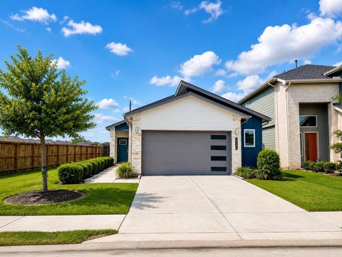 Photo of 12566 Fleet River Rd RD, Houston, TX 77047 (MLS # 34794797)