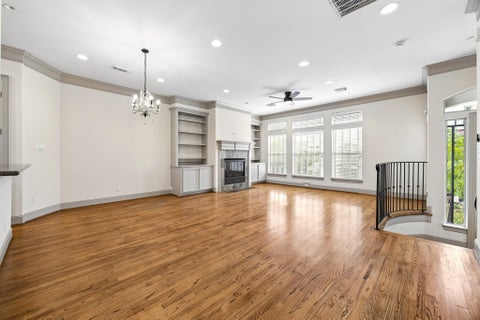 Photo of 6304 Prague Street, Houston, TX 77007 (MLS # 26452698)