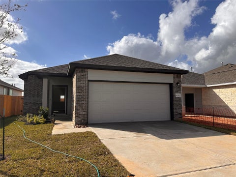 Photo of 3056 Plateau Drive, Brookshire, TX 77423 (MLS # 10044440)