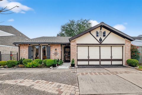 Photo of 11939 Brook Meadows Lane, Stafford, TX 77477 (MLS # 13516289)