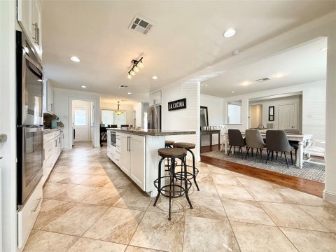 Photo of 5454 Imogene Street, Houston, TX 77096 (MLS # 84594974)