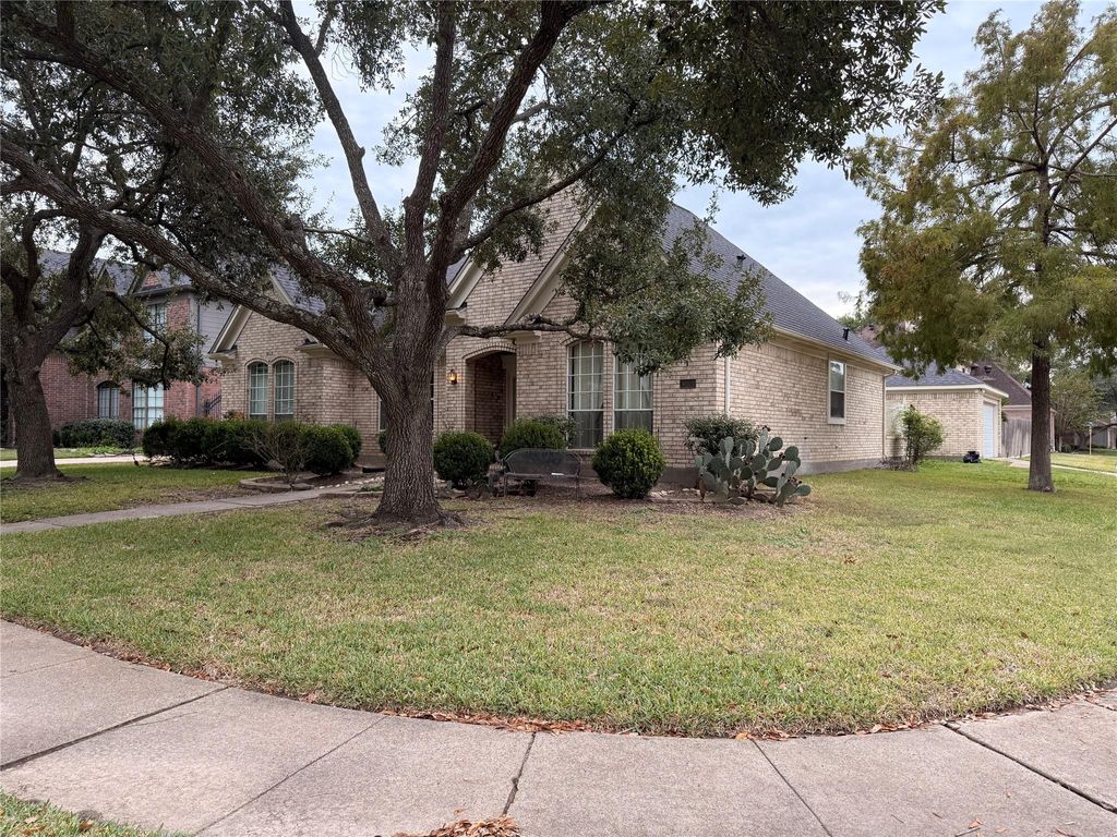 Photo of 12727 Magnolia Leaf Street, Houston, TX 77065 (MLS # 21461040)