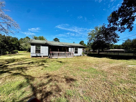 Photo of 810 W North Street, Livingston, TX 77351 (MLS # 47820987)
