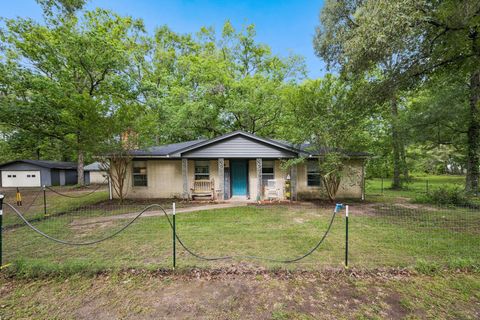 Photo of 19127 Stillwood Road, Cleveland, TX 77328 (MLS # 51264328)