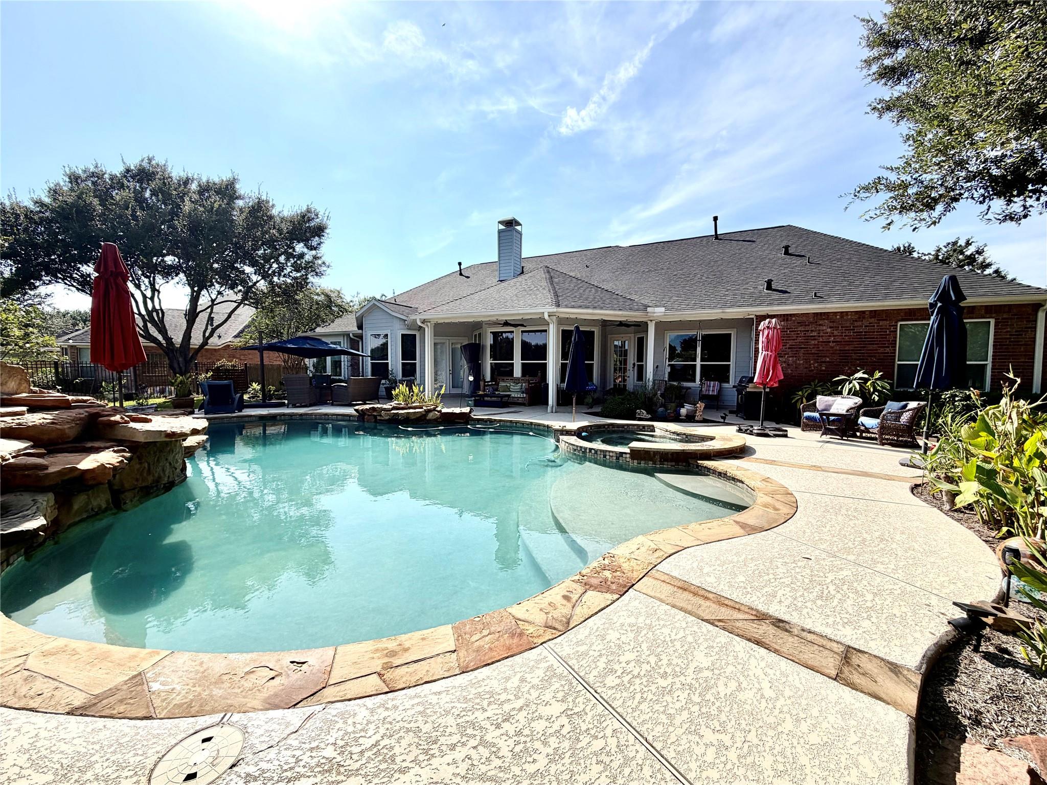 1919 Anchor Lake Lane