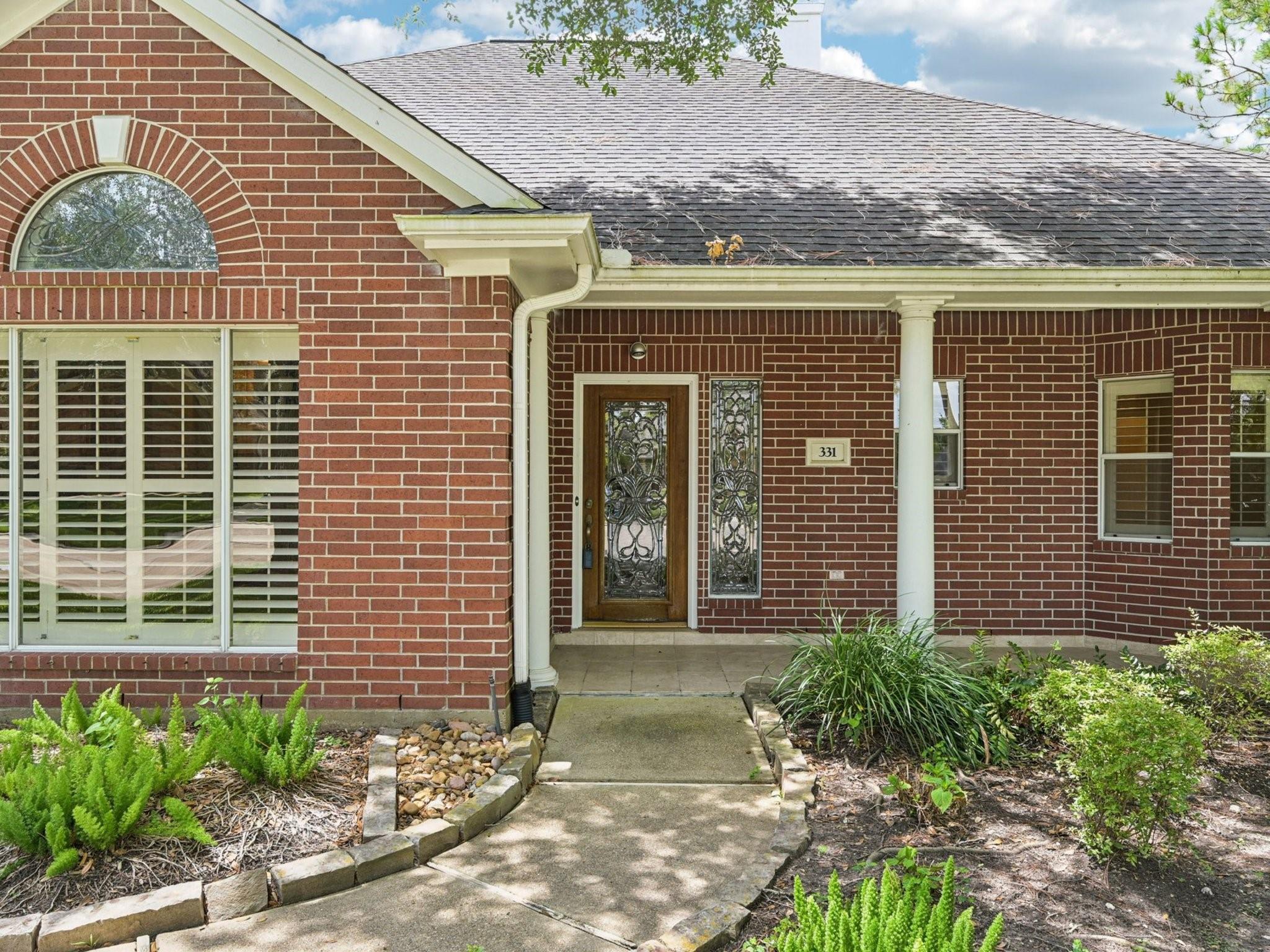 331 Creekside Drive