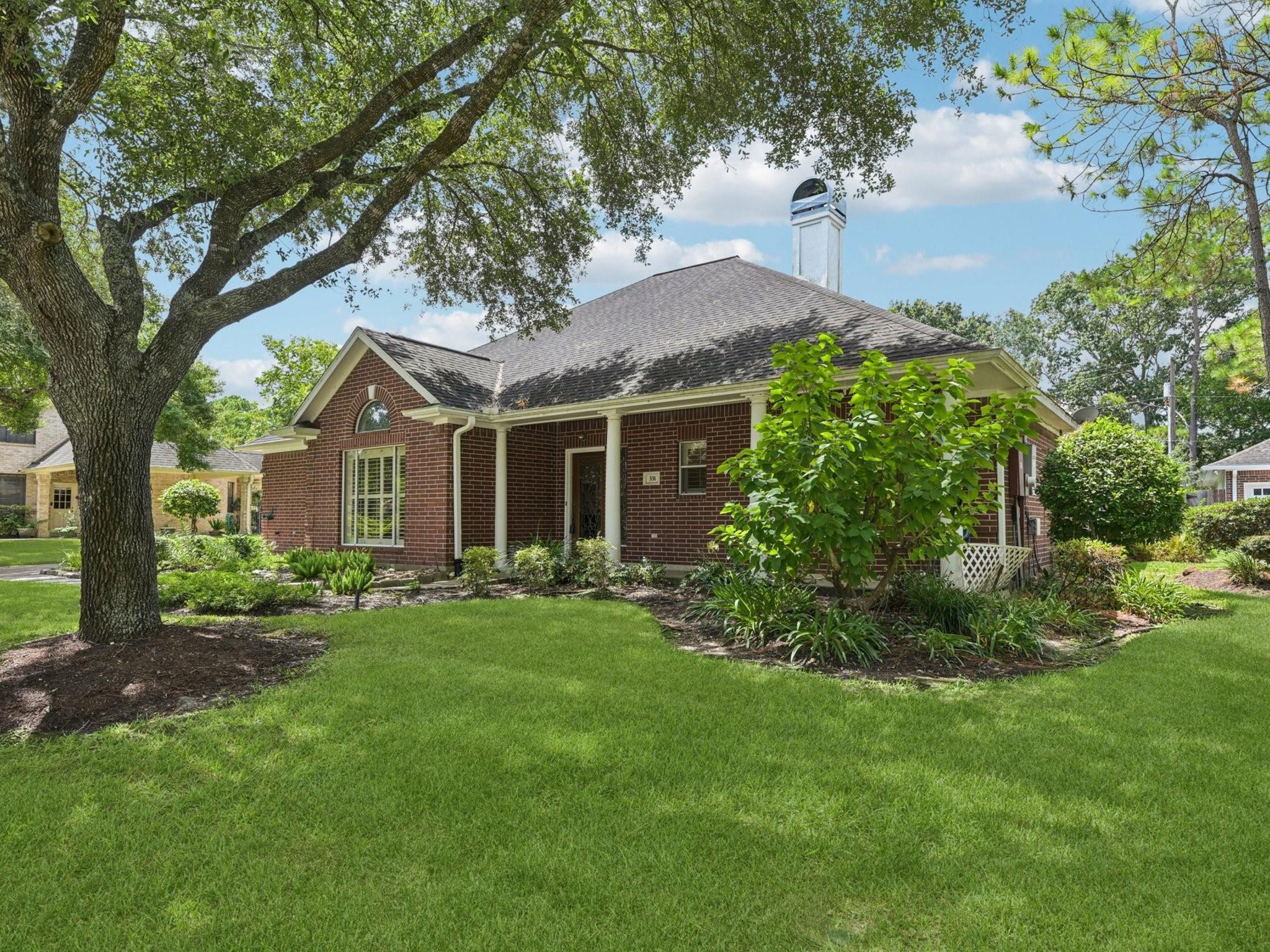 331 Creekside Drive