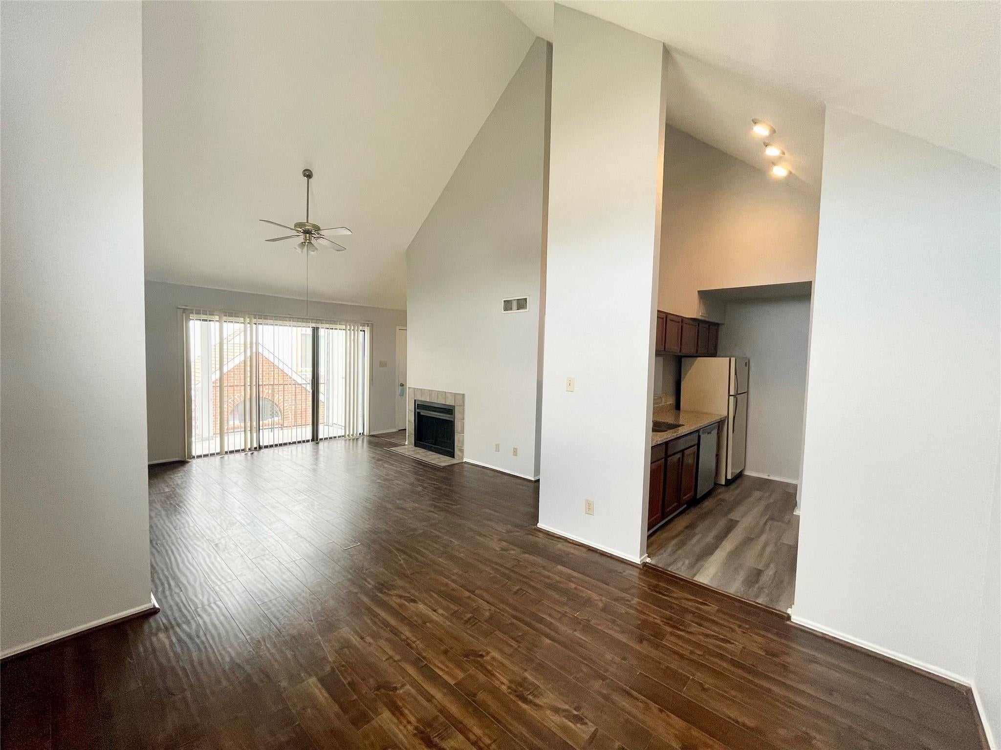 14550 Fonmeadow Drive 806