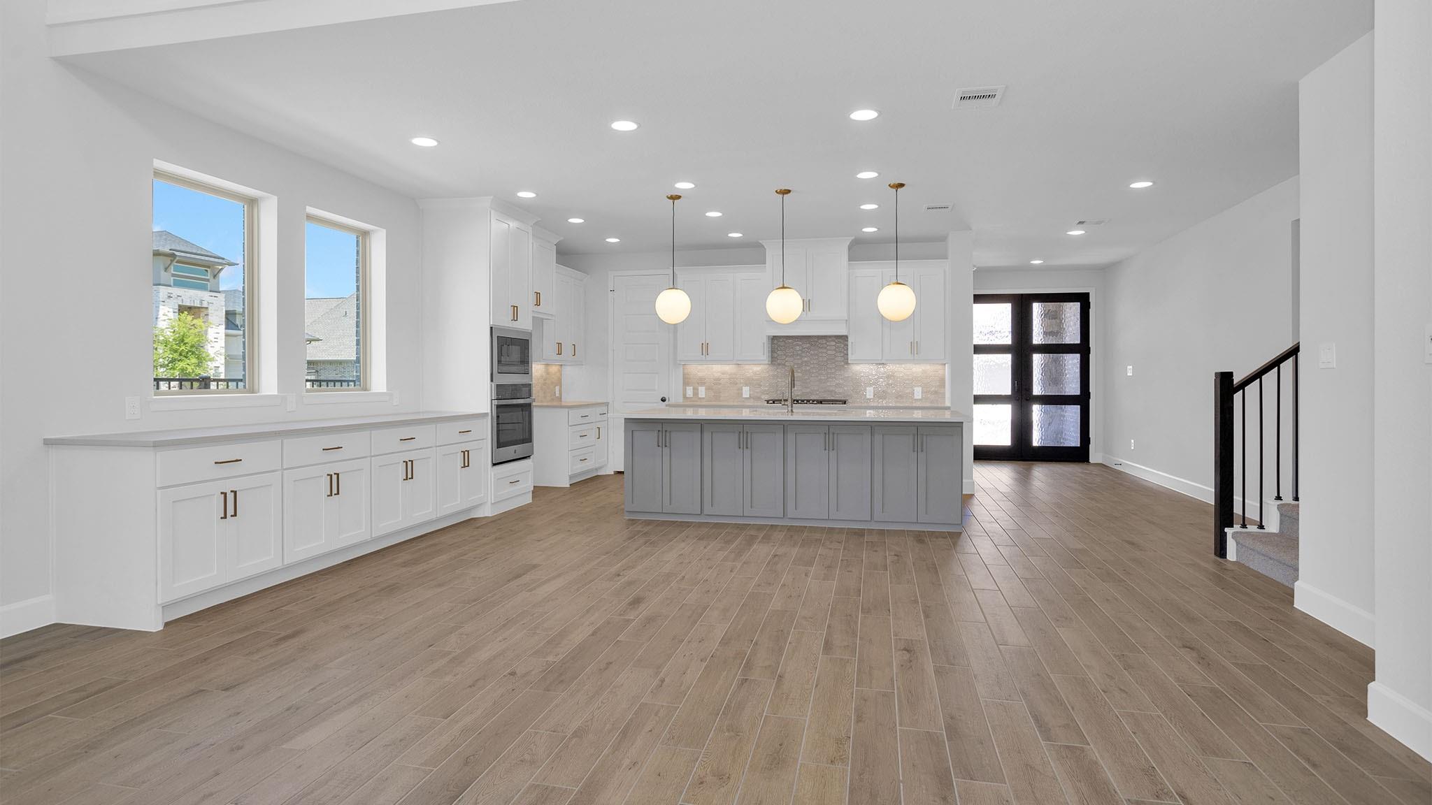 10727 Rattlebox Court