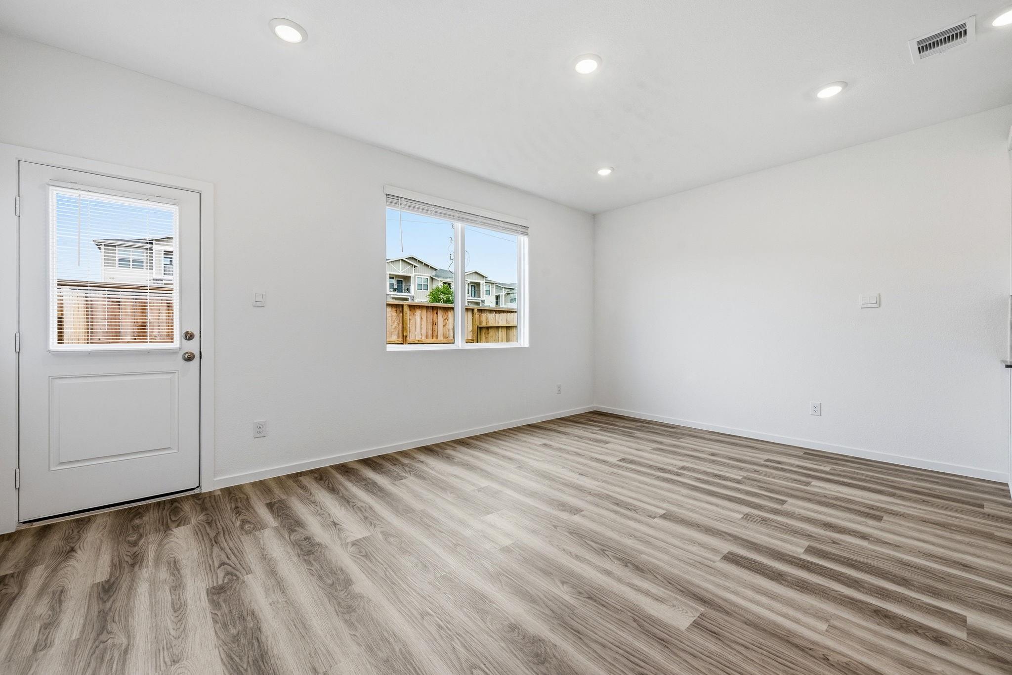 17818 Delmar Heights