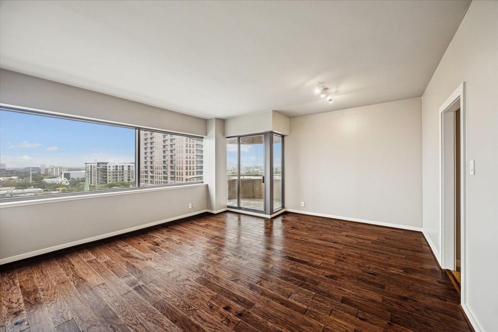 Photo of 5000 Montrose Boulevard #10B, Houston, TX 77006 (MLS # 32266124)