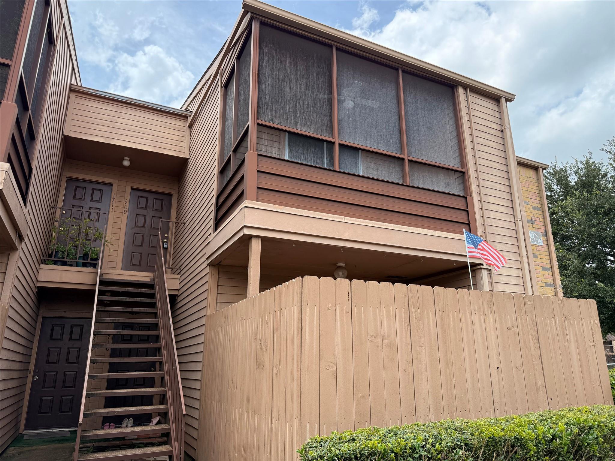 10555 Turtlewood Court 1709