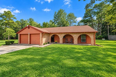 Photo of 34514 Kristine Drive, Pinehurst, TX 77362 (MLS # 30732933)