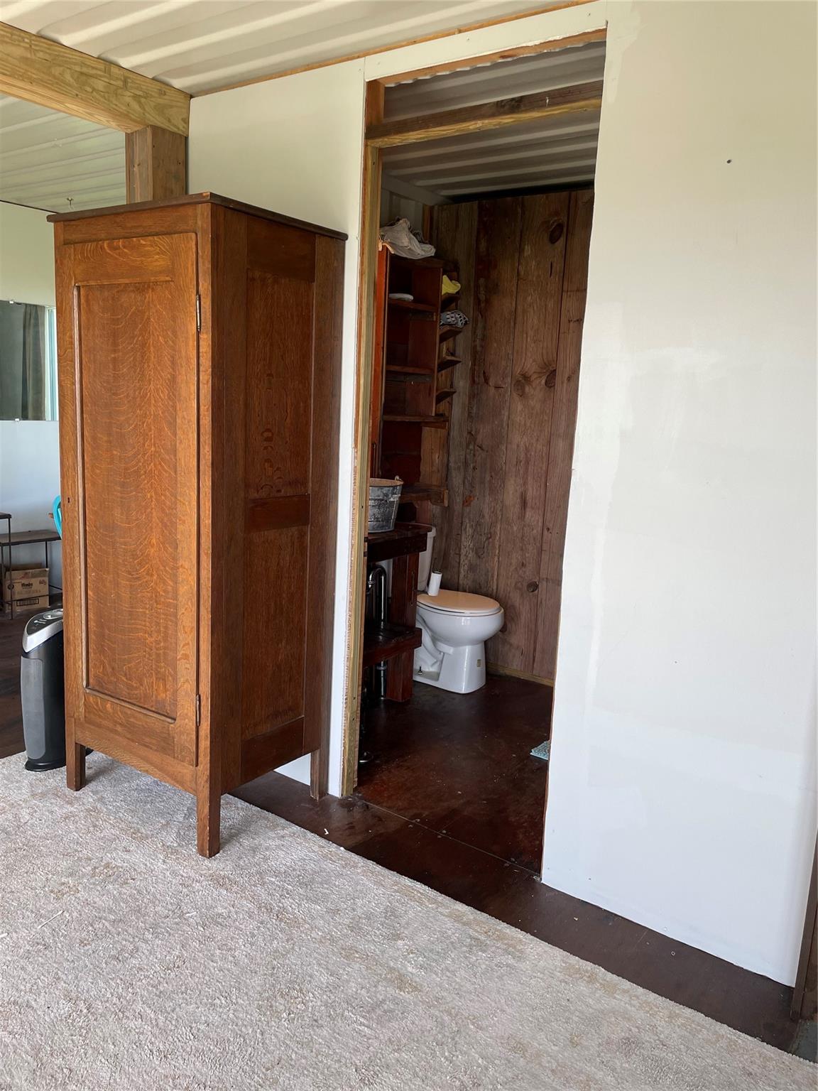 1106 Tuna Drive