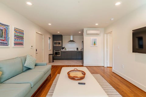 Photo of 5310 Greenbriar DR #2, Houston, TX 77005 (MLS # 87881622)
