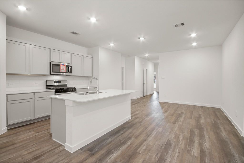 Photo of 15743 Garden Ridge Drive, Montgomery, TX 77316 (MLS # 98490850)