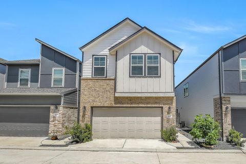 Photo of 4110 Fig Grove Street, Houston, TX 77080 (MLS # 57256352)