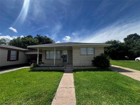 Photo of 1319 W Procter Street, Port Arthur, TX 77640 (MLS # 60905416)
