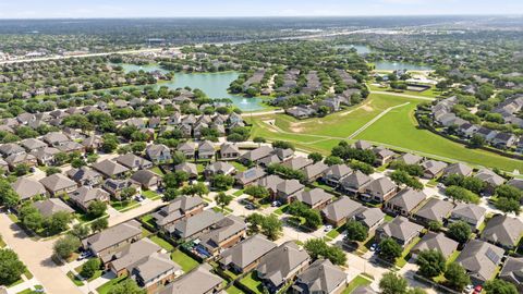 Photo of 11103 Avery Oaks Lane, Richmond, TX 77406 (MLS # 55741309)