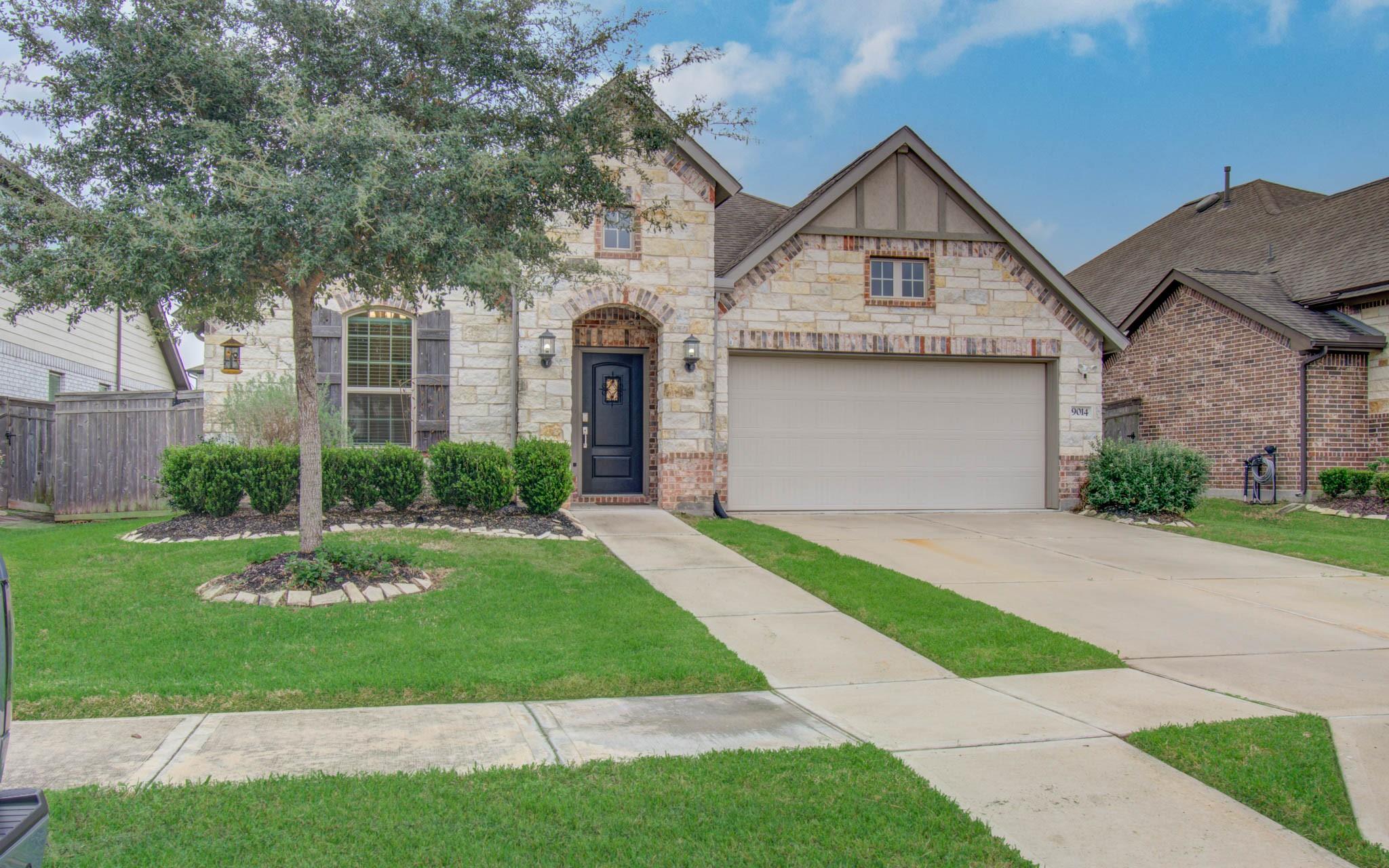 9014 Emerald Cane Drive