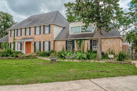 Photo of 1407 Ella Circle, Houston, TX 77090 (MLS # 33626031)