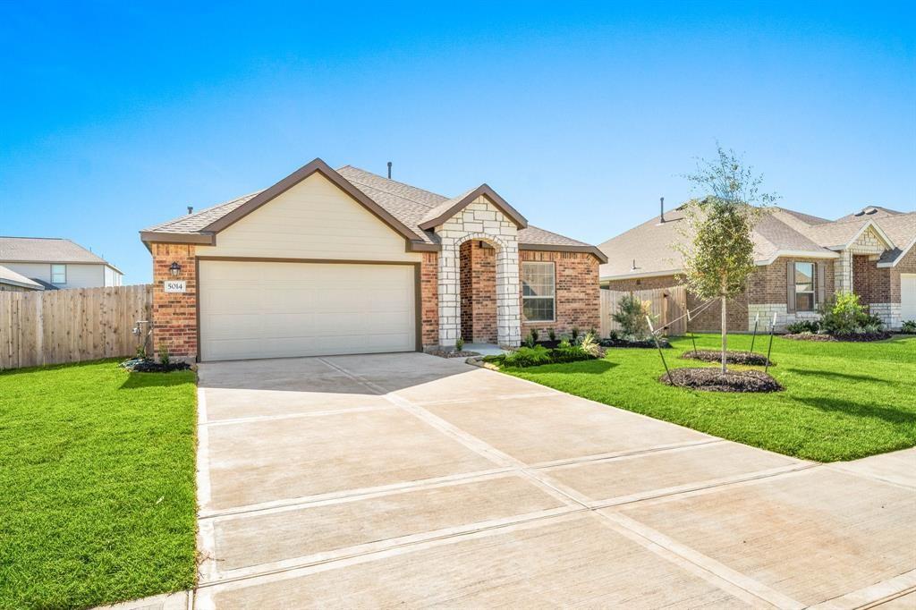 5014 Viridian Forrest Drive