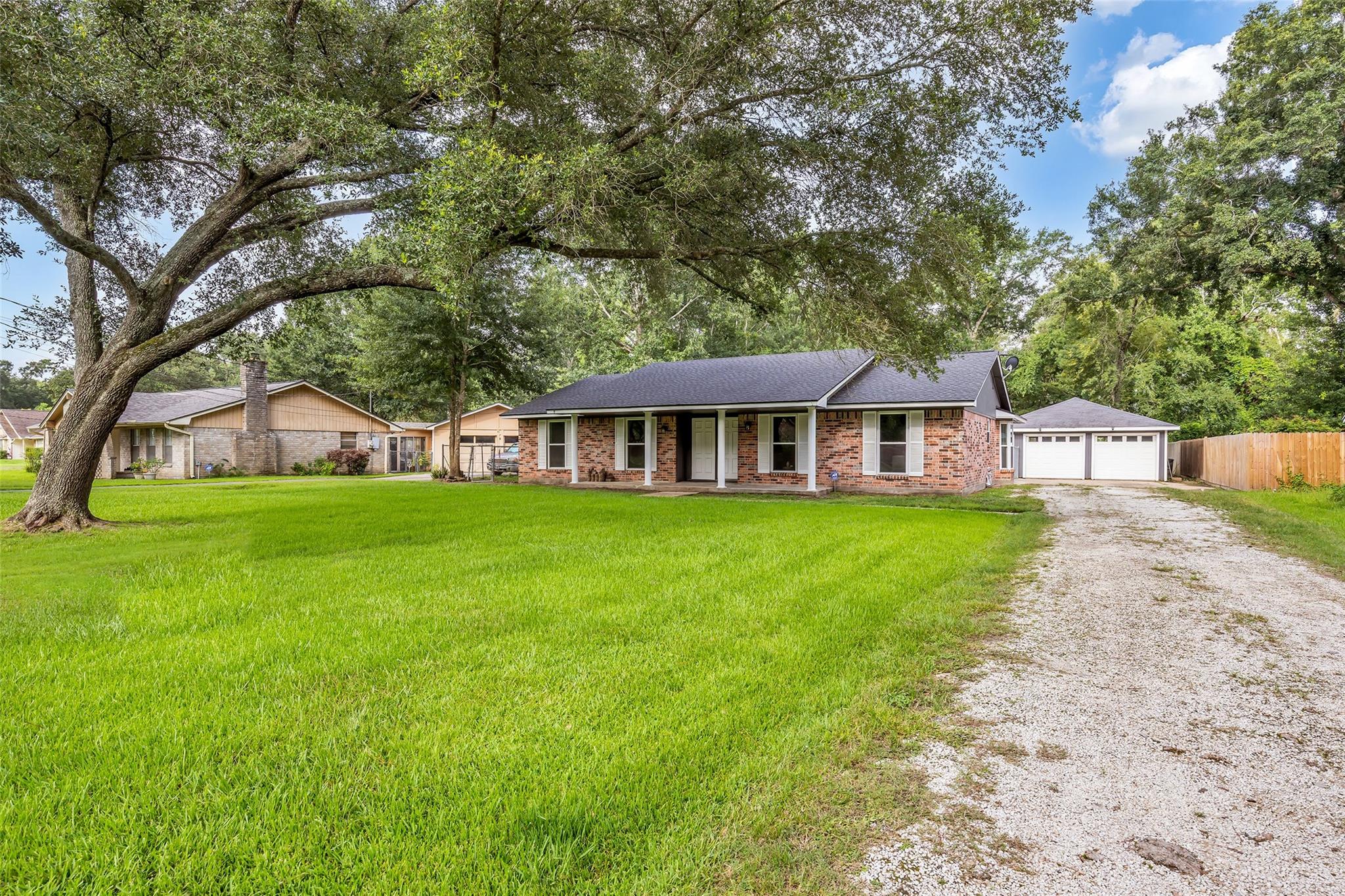 20472 Lakeside Drive