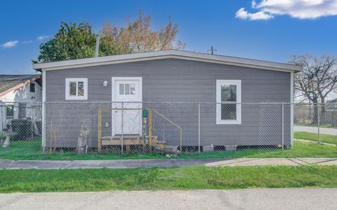 Photo of 3802 Ranch Street, Houston, TX 77026 (MLS # 52917383)