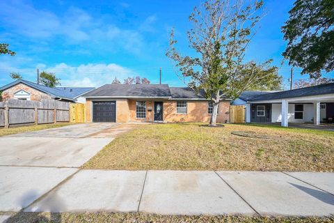 3730 Heatherbrook Drive Houston TX 77045