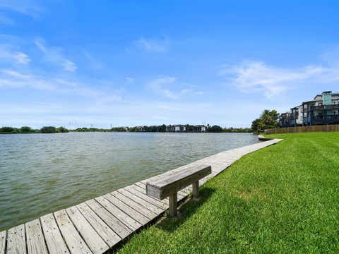 Photo of 18800 Egret Bay Boulevard #206, Webster, TX 77058 (MLS # 52273509)