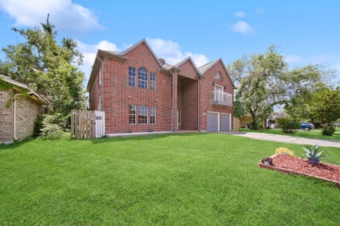 Photo of 11642 Borderwood Drive, Houston, TX 77013 (MLS # 33472557)