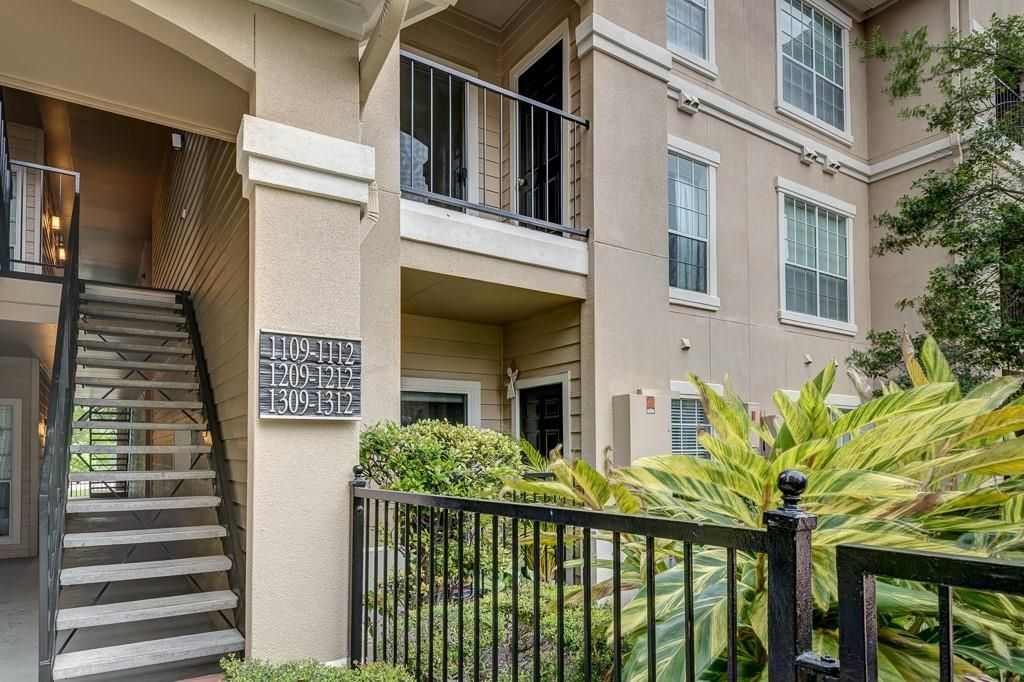 Photo of 3231 Allen Parkway #1211, Houston, TX 77019 (MLS # 66597537)
