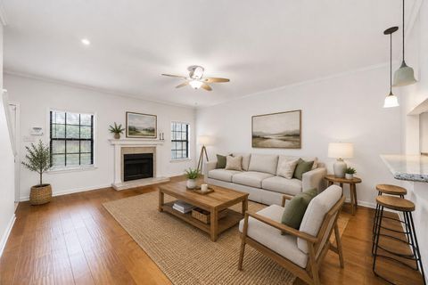 Photo of 9850 Pagewood Lane #1305, Houston, TX 77042 (MLS # 66032886)