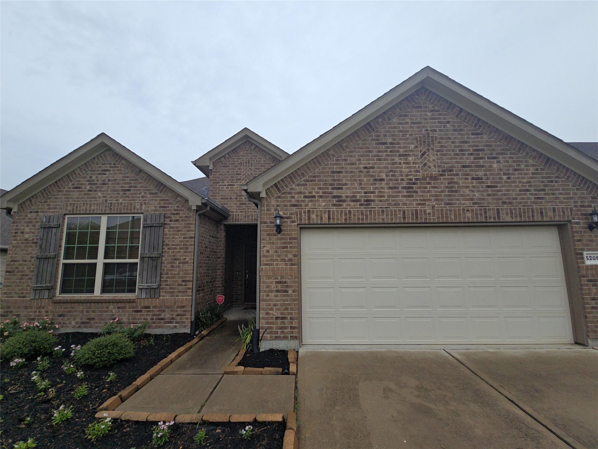 5206 Gerent Lane
