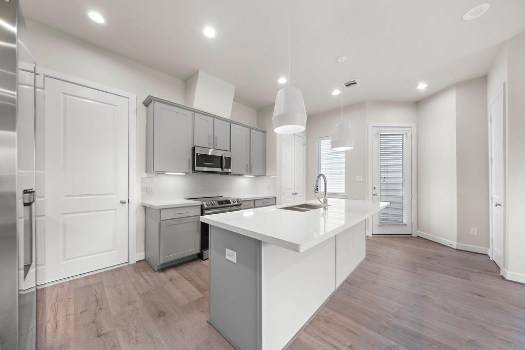 Photo of 6004 Jasper Jones Way, Houston, TX 77091 (MLS # 22082769)