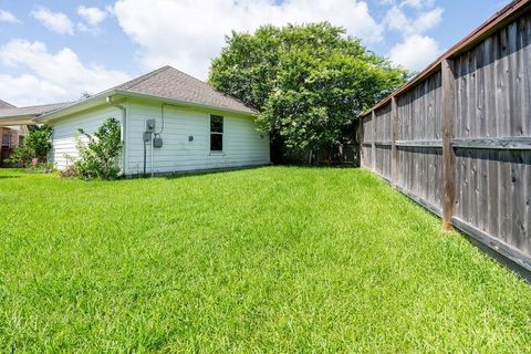 Tiny photo for 12502 Boxwood Way Lane, Houston, TX 77041 (MLS # 61618878)