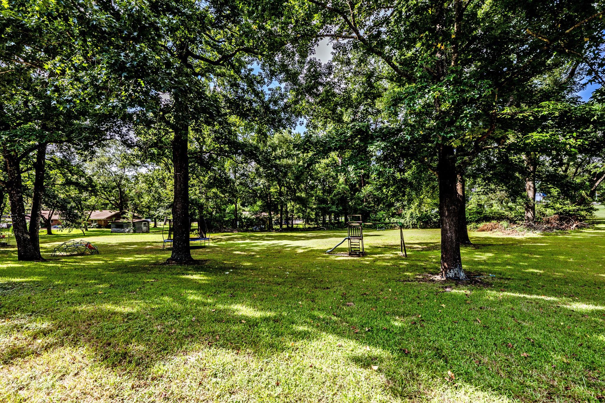 3304 Parr Dr
