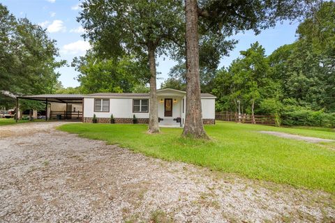Photo of 64 County Road 4700, Dayton, TX 77535 (MLS # 66248382) Photo of 64 County Road 4700, Dayton, TX 77535 (MLS # 66248382)