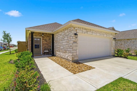 Photo of 10934 Bonfire Trail, Beasley, TX 77417 (MLS # 60166983)