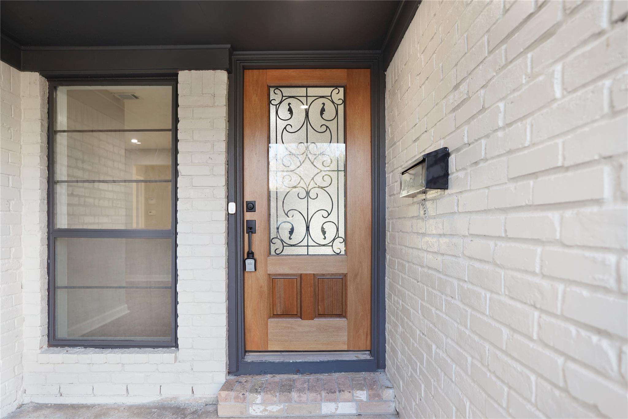 11822 S Perry Avenue