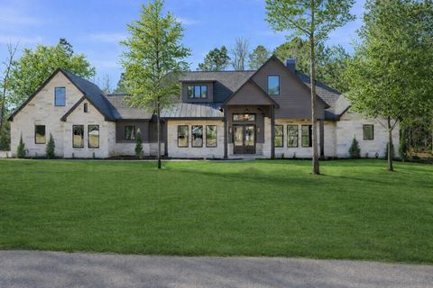 Homes For Sale - 7002 Bowie Court<br/> Montgomery, TX 77316