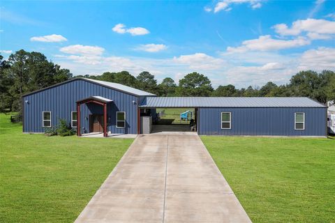 Photo of 1416 Avenue L, Santa Fe, TX 77510 (MLS # 77973912)