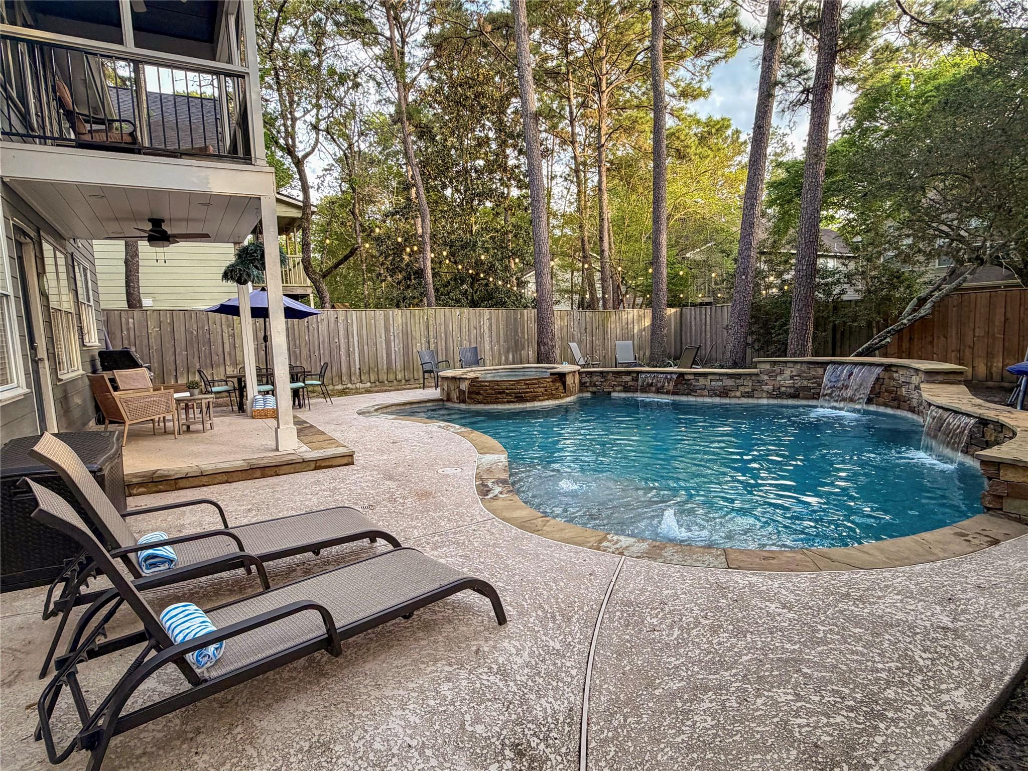 19 E New Avery Place