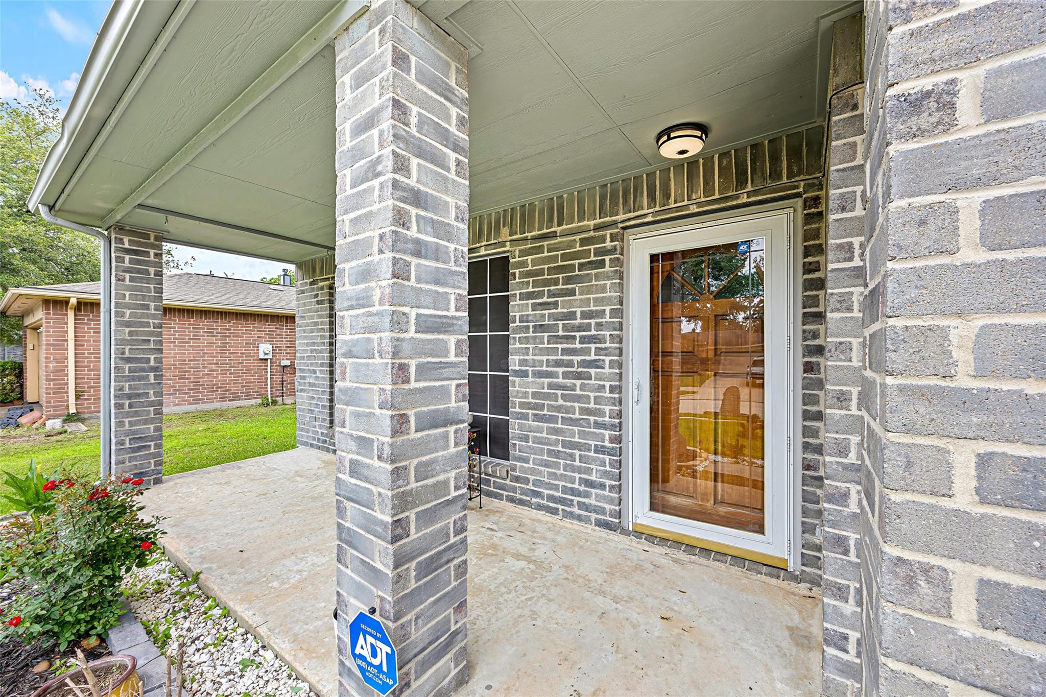 2710 Fox View Circle