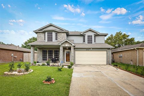 Homes For Sale - 2710 Fox View Circle<br/> Spring, TX 77386