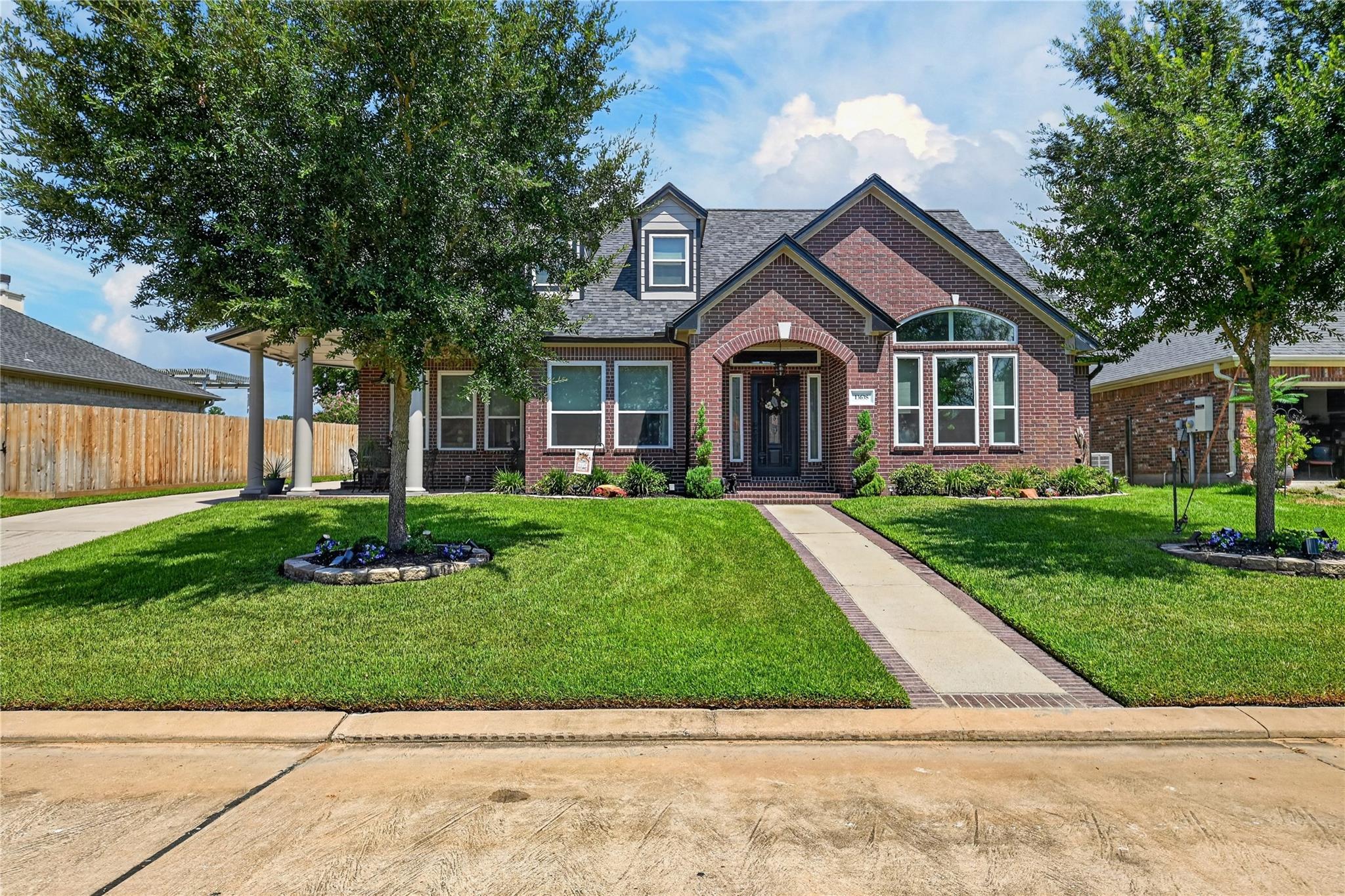 13638 Lakeside Place Drive
