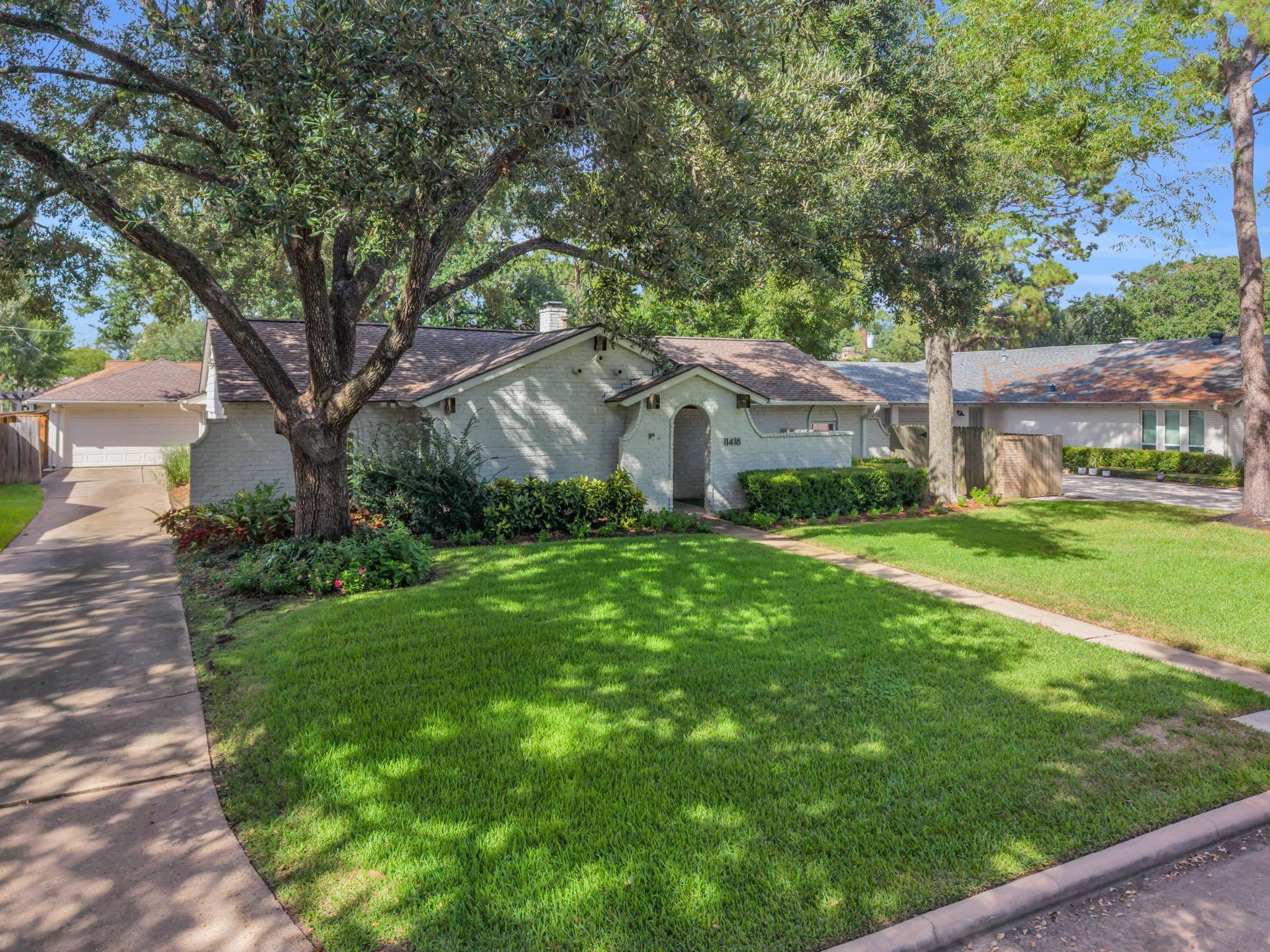 11418 Valley Stream Drive